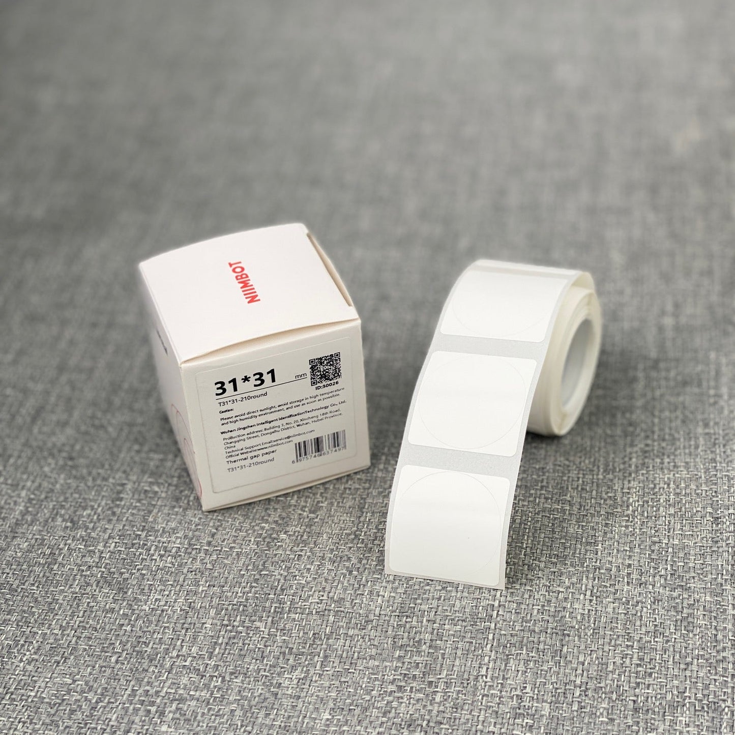 Papieren Niimbot thermische label vellen voor de Niimbot B21 Pro, B1 Pro en B4 labelprinters.